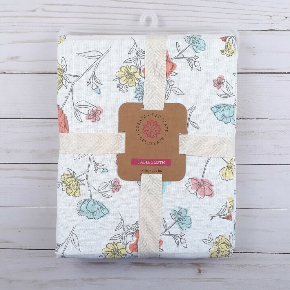 Fabric Tablecloth Spring Floral Flowers 60x102 Petal Signature